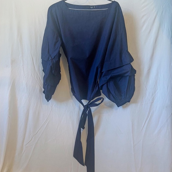 Voluminous Sleeve Blouse - Picture 2 of 7